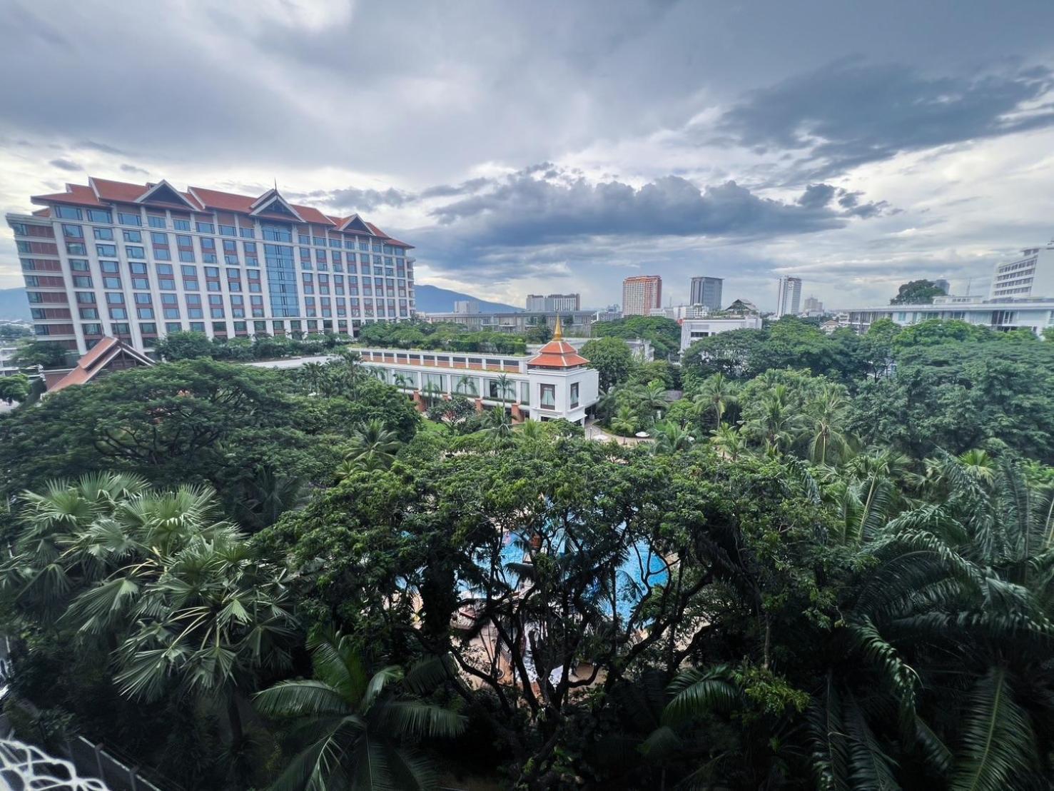 The Astra Luxury Condo In Town Chiang Mai Exteriör bild