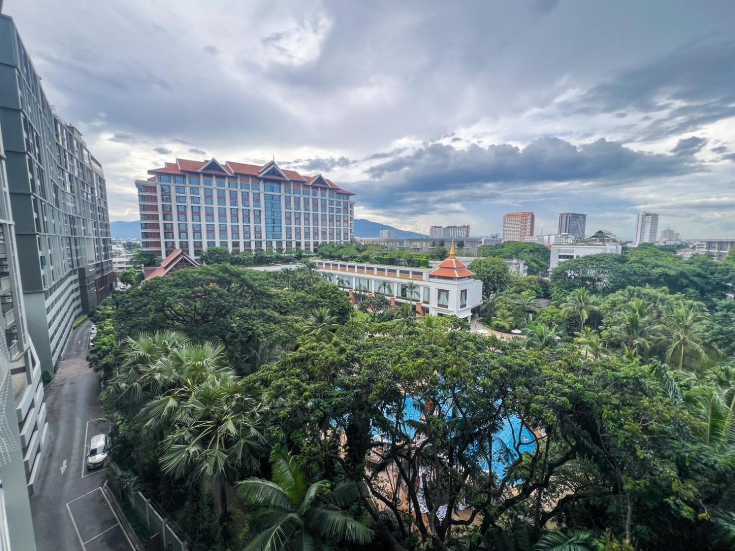 The Astra Luxury Condo In Town Chiang Mai Exteriör bild
